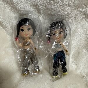 A set of Demon hunter Zoe and Mira